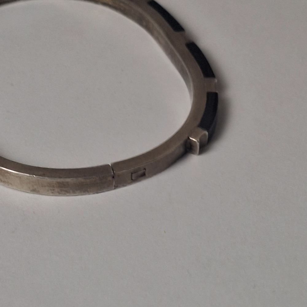 Vintage Taxco TM-22 Sterling Silver 925 Black Onyx Hinged Bracelet 26.5g Sz 6.75 - Picture 16 of 16
